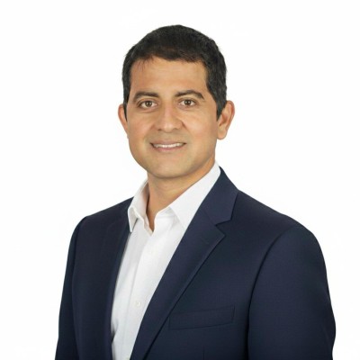 Mauricio Larenas, Licensed U.S. Customs Broker